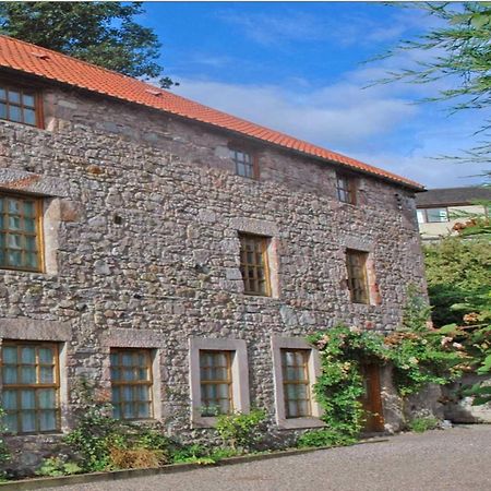 The Old Mill Bed & Breakfast Уулер Екстериор снимка